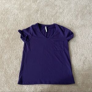 NWOT Women’s Purple Tresics Short Sleeved T-Shirt!